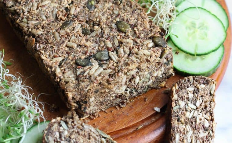 Selfmade Low Carb Seedsbread__Truefoodsblog