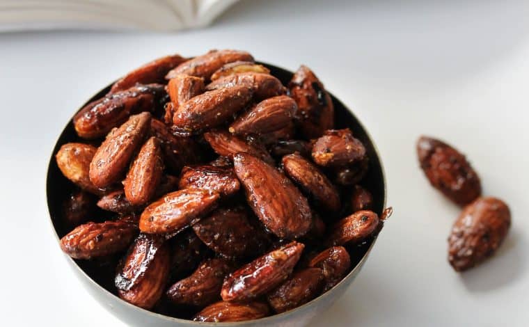 Salty_Sweet_Glazed_Almonds_Truefoodsblog