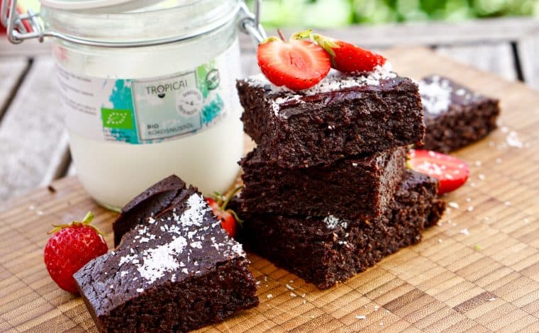 Chocolate Brownies by Truefoodsblog